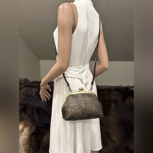 Vintage Style Distressed Woven Cowhide Handmade Kisslock Bag/Multi Use Style Bag - Picture 6 of 16